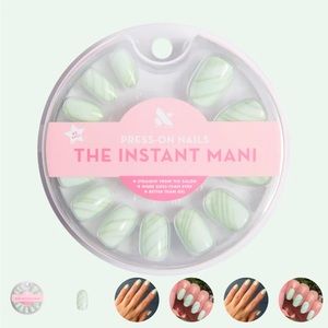 Short “Jade Stone” Olive & June Press-Ons